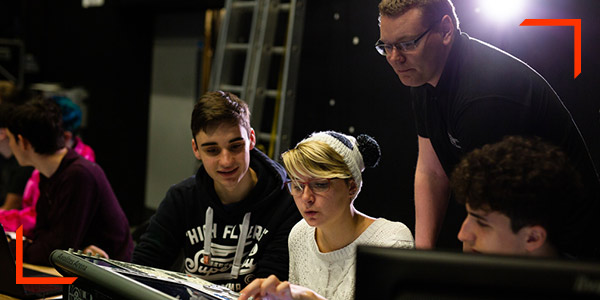 Switching-to-Online-Learning-600x300-Image Switching-to-Online-Learning-600x300-Image